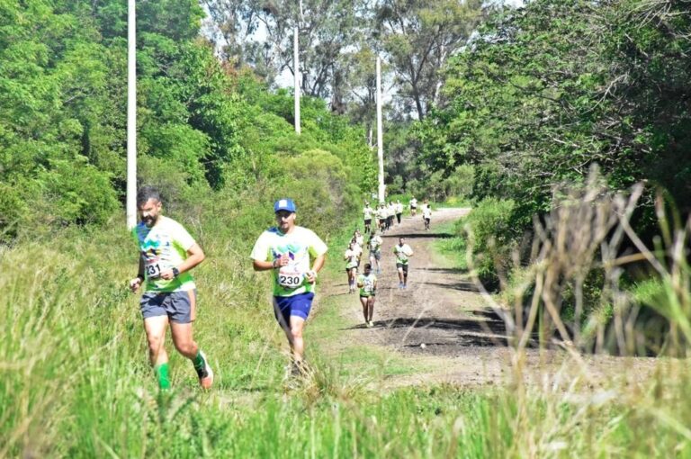 La competencia contó con diversos terrenos y superficies. Municipalidad de Piedras Blancas
