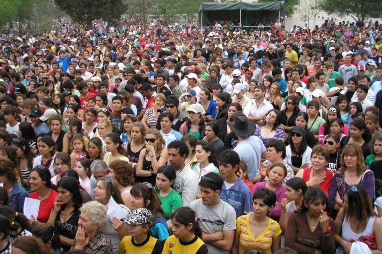 La prohibición agrupa a la actividad de boliches