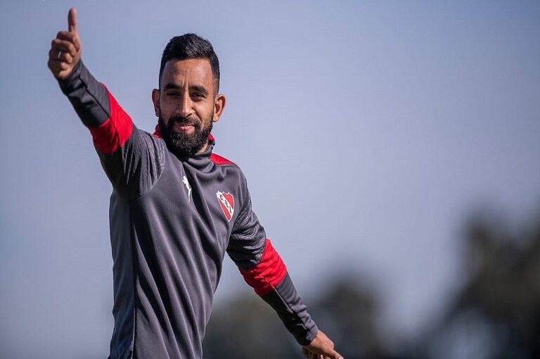 Patronato desea tener a Jonathan Herrera