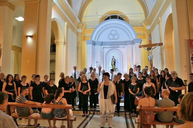 Presentación Misa Criolla 2021 en Parroquia Santa Rosa.