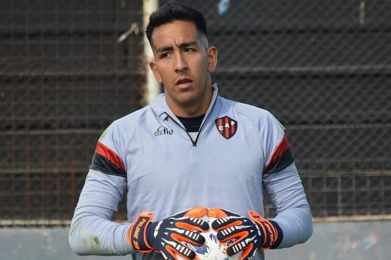 Matías Ibáñez escuchó una propuesta por parte de Unión de Santa Fe y podría dejar el club entrerriano.  Prensa Patronato