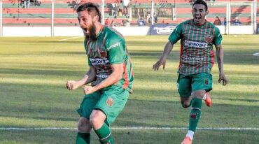 Ezequiel Parnisari es el defensor que mantiene contactos con Patronato.