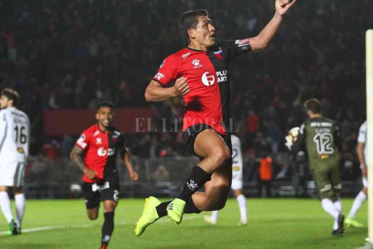El Pulga Rodríguez fue clave en la gran campaña de Colón en la Sudamericana 2019 y quiere repetir en la Libertadores 2022. Pablo Aguirre