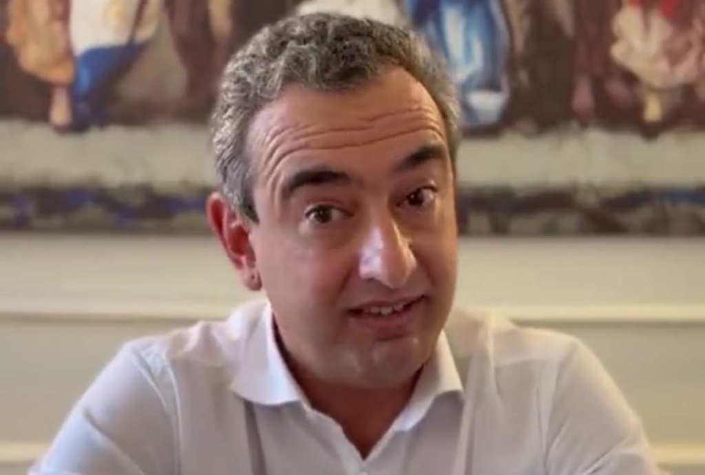 El intendente de Rosario hizo el anuncio desde Twitter. Captura digital.