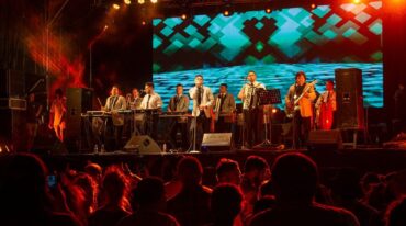 Trinidad se presentó el sábado 8 tras la reprogramación de la grilla original en la que actuaría el grupo La Repandilla