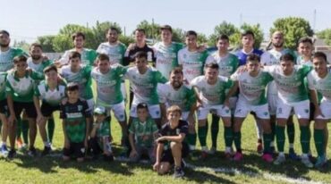 El plantel de Studebaker campeón de la Copa Federación 2020 en el partido definitorio en Humboldt