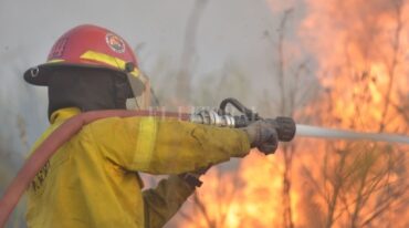 El trabajo a destajo de los bomberos