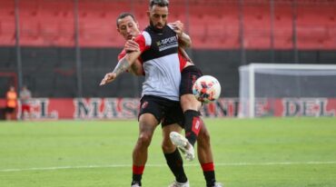 Patronato cayó en su primer amistoso en Rosario. Foto: Prensa Newells