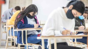 Ellas tienen mayores niveles de participación tanto en la universidad como en el nivel terciario.   Luis Cetraro