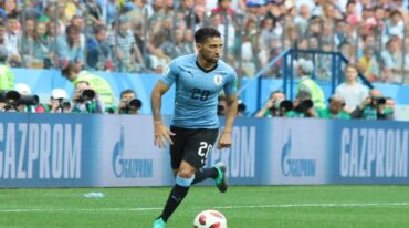Jonathan Urretaviscaya es el volante que negocia con Patronato. Gentileza Prensa Selección Uruguay