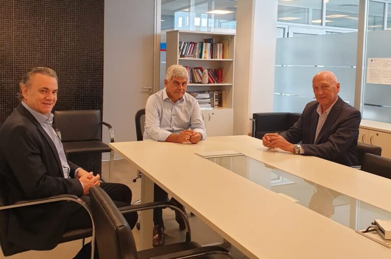 Bonfatti visitó en su despacho del Centro de Justicia Penal de Rosario al Fiscal General