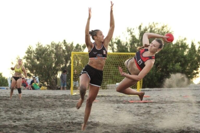 El beach handball vuelve a tener protagonismo en las playas del Complejo Thompson