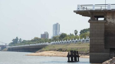 Los niveles normales de las precipitaciones locales de enero no alcanzaron para hacer repuntar el río en Santa Fe.  Luis Cetraro