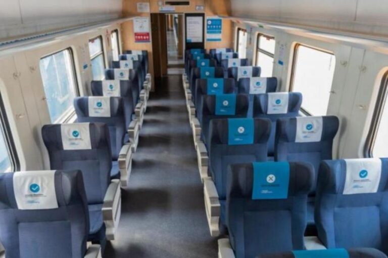 Interior del tren "fantasma" Gentileza