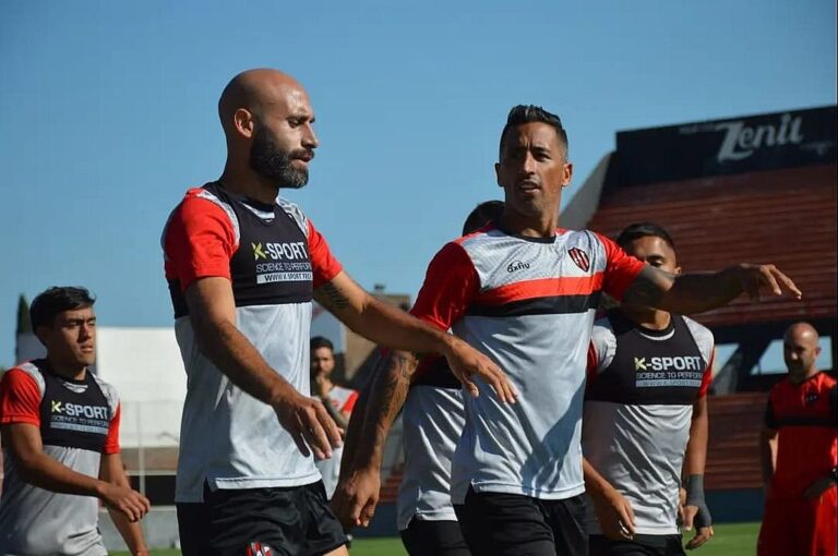 Iván Delfino vuelve a poner a prueba al equipo que imagina ante Argentinos Juniors.  Prensa Patronato