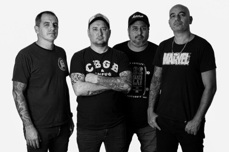 "La magia del punk es que cualquiera que necesite expresar algo lo puede ser