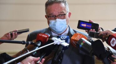 El ministro de Seguridad Jorge Lagna habló con la prensa antes de reunirse con los funcionarios de la Justicia Federal. Gobierno de la provincia de Santa Fe