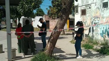 El ataque armado se produjo pasadas las 8 de la mañana en la parada de colectivos de la avenida 12 de Octubre y Santa Cruz. El Litoral