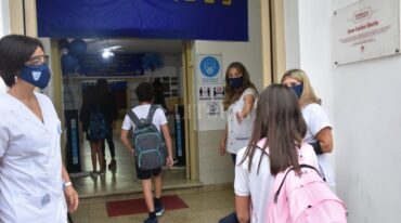 Más horas en la escuela. El inicio del ciclo lectivo 2022 traerá un porcentaje de días de clases (184) que superará al de 2021 (180) y al de 2020 (178). Archivo / Flavio Raina