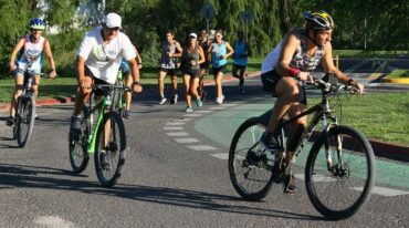 Los protagonistas del apronte de duatlón de este viernes afinan su preparación y se ilusionan con tener una carrera competitiva. Camila Miño