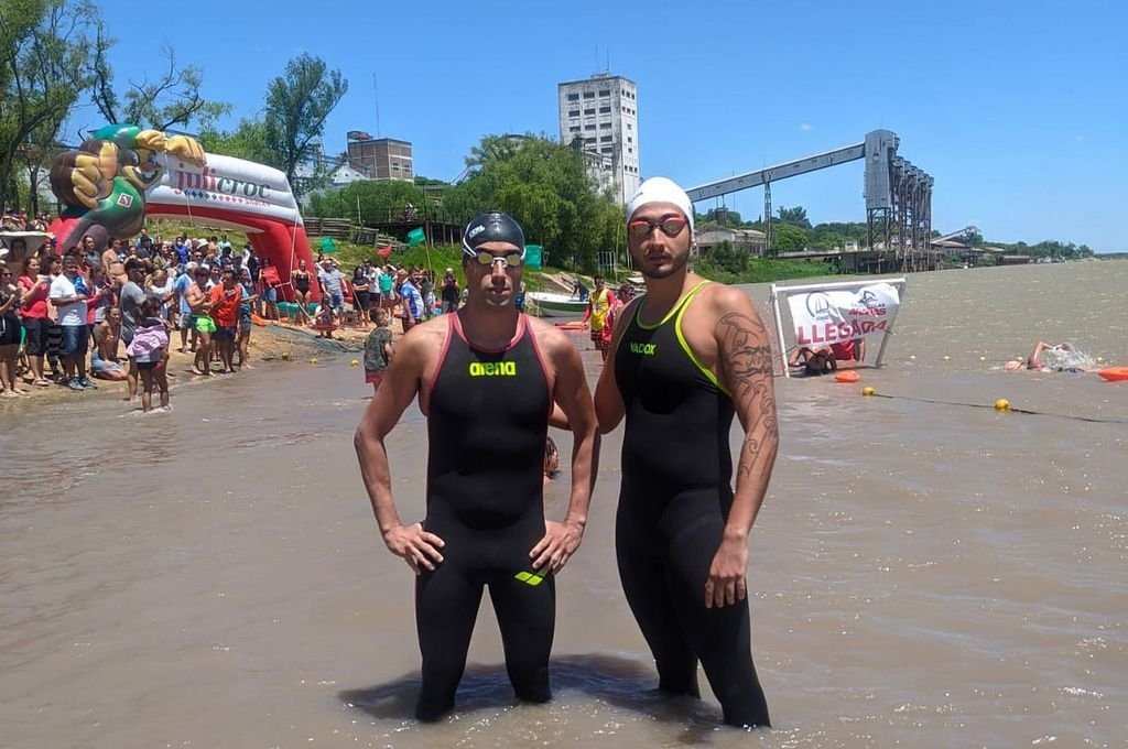 Diego y Santiago Boviez disfrutan de la natación al máximo y se apuntalan a diario