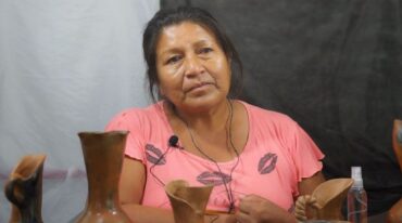 Silvia Martínez expuso las artesanías de su comunidad en la carpa dedicada a los Pueblos Originarios de Argentina. Juan Galiano