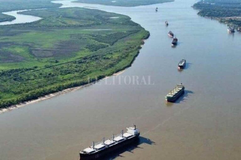 La Legislatura no quiere estar afuera de los debates sobre el futuro del corredor que tiene como eje el río Paraná.    Archivo El Litoral