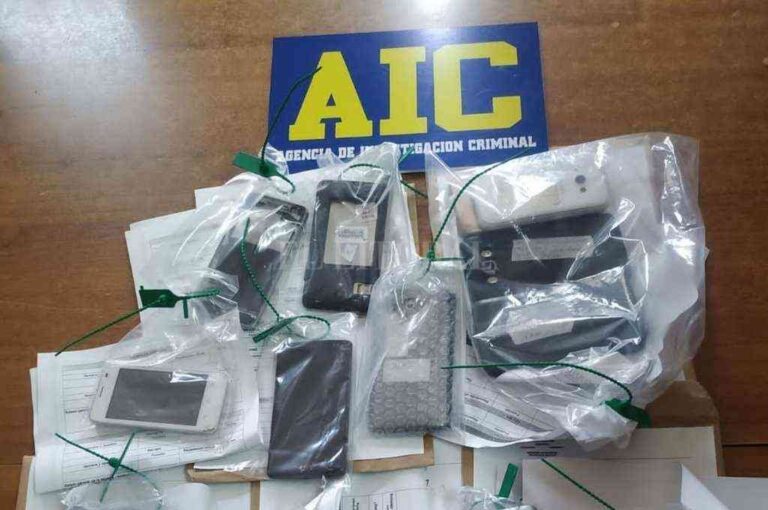 La policía secuestró una decena de teléfonos que habían sido denunciados como hurtados o robados ante el Enacom. El Litoral