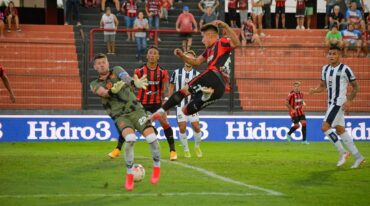 Patronato contó con algunas chances pero no las aprovechó.  Prensa Patronato