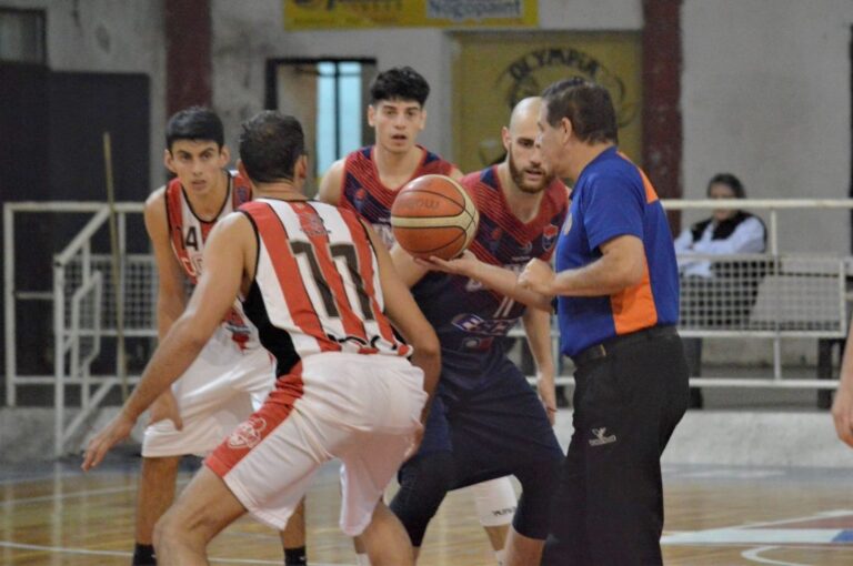 Paranaenses y santafesinos volverán a encontrarse en la trascendental competencia que ofrece el Torneo Dos Orillas de Mayores.  APB