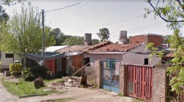 El violento episodio se registró en inmediaciones de Manuel García y pasaje 1.346. Google Street View.