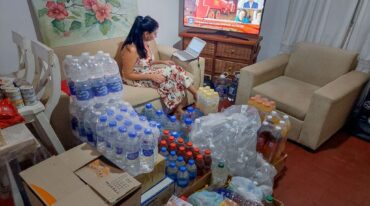 La docente correntina que vive en La Paz organizó una colecta para ayudar a los damnificados por los incendios. Melisa Curá