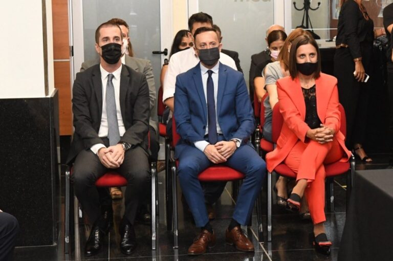 Dra. Álvarez Tremea y Dres. Hail y Lorenzetti. Gentileza: prensa Corte Suprema de Justicia de Santa Fe.