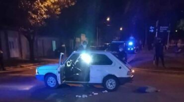 El auto en el que se trasladaban las dos víctimas del homicidio en diciembre de 2021 en Rafaela. Gentileza