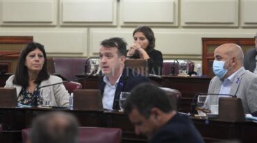 Habla el socialista Blanco y lo escuchan García y Palo Oliver
