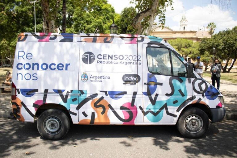 El camión del Indec lleva por el país la consigna del Censo Nacional 2022: Reconocernos.    Gentileza Indec