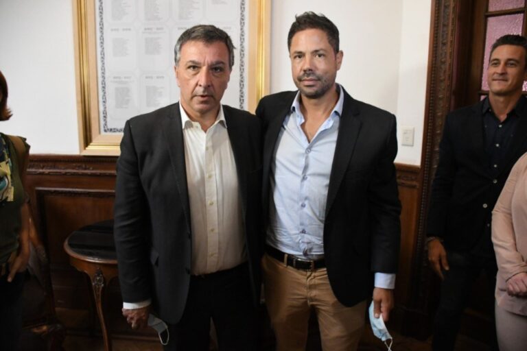 Astore y Di Pollina se encontraron en el concejo local. Marcelo Manera.