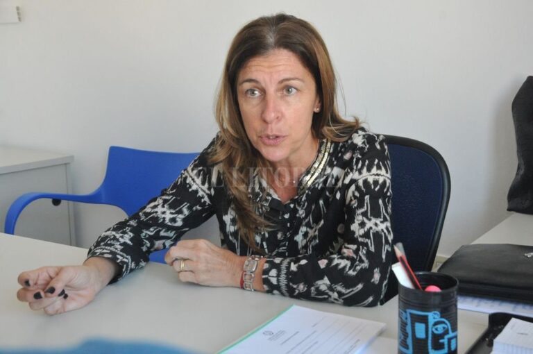 Analía Colombo asumió al frente de la Defensoría de Niñas