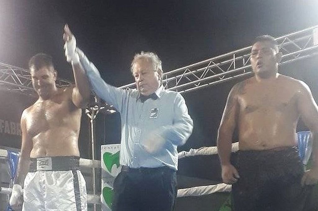 El árbitro Oscar Ravera