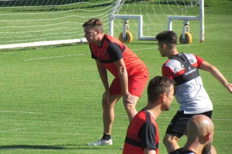 Facundo Sava quiere mejorar diferentes aspectos con vistas al cotejo con Unión en Paraná.  Gabriel Obelar
