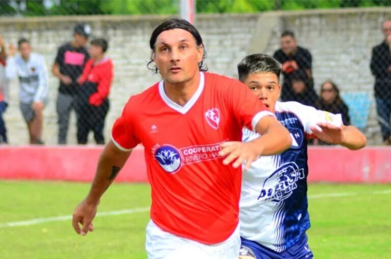 Independiente de Ataliva dio el batacazo al eliminar al último campeón de primera