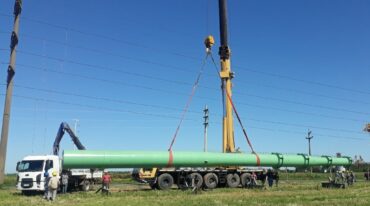 La EPE se encuentra en la etapa final de construcción la doble línea aérea de alta tensión. Gentileza: prensa Gobierno de Santa Fe.