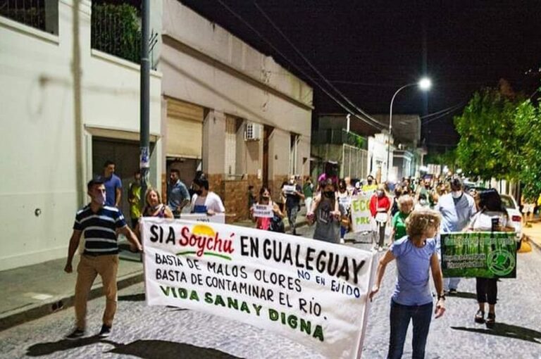 'Hace años que esta empresa está contaminado nuestro río