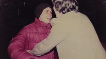 Miguel Savage desciende del Camberra y su padre registra el momento del reencuentro con su madre. Gentileza.