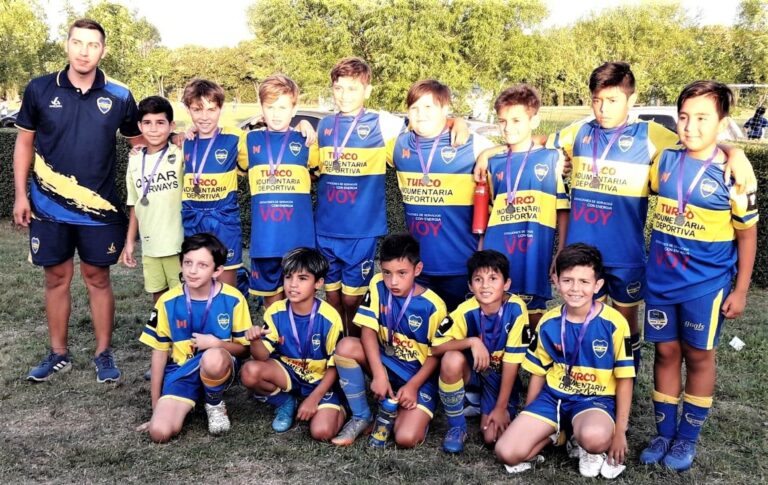 Pura simpatía para los 2011 de Boca Paraná.