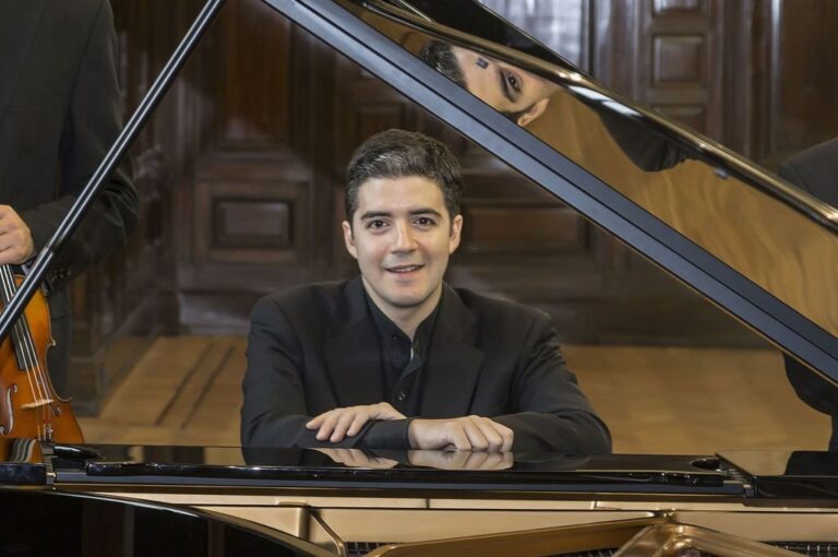 Marcelo Balat será el solista invitado.