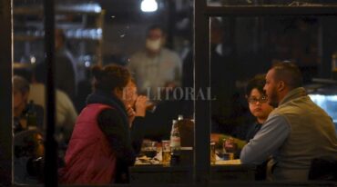 Noche. La ciudad tiene una gran oferta gastronómica para pasarla bien