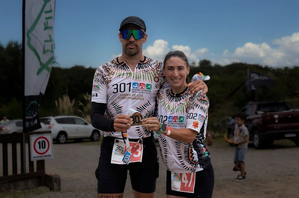 Alejandro Kunst y Celeste Scatolaro lograron una proeza y llamaron a practicar la actividad física como hábito para tener una mejor salud. José Luis Schwarzach