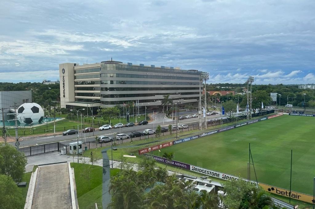 El hotel sabalero. La imponente postal del Bourbon Asunción Convention Hotel en Luque