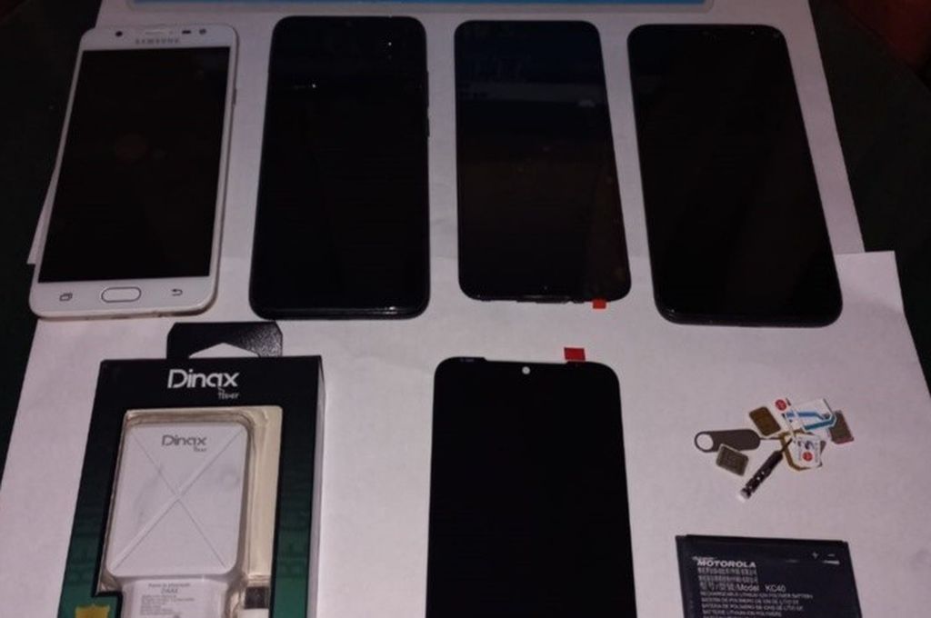 También le secuestraron otros celulares